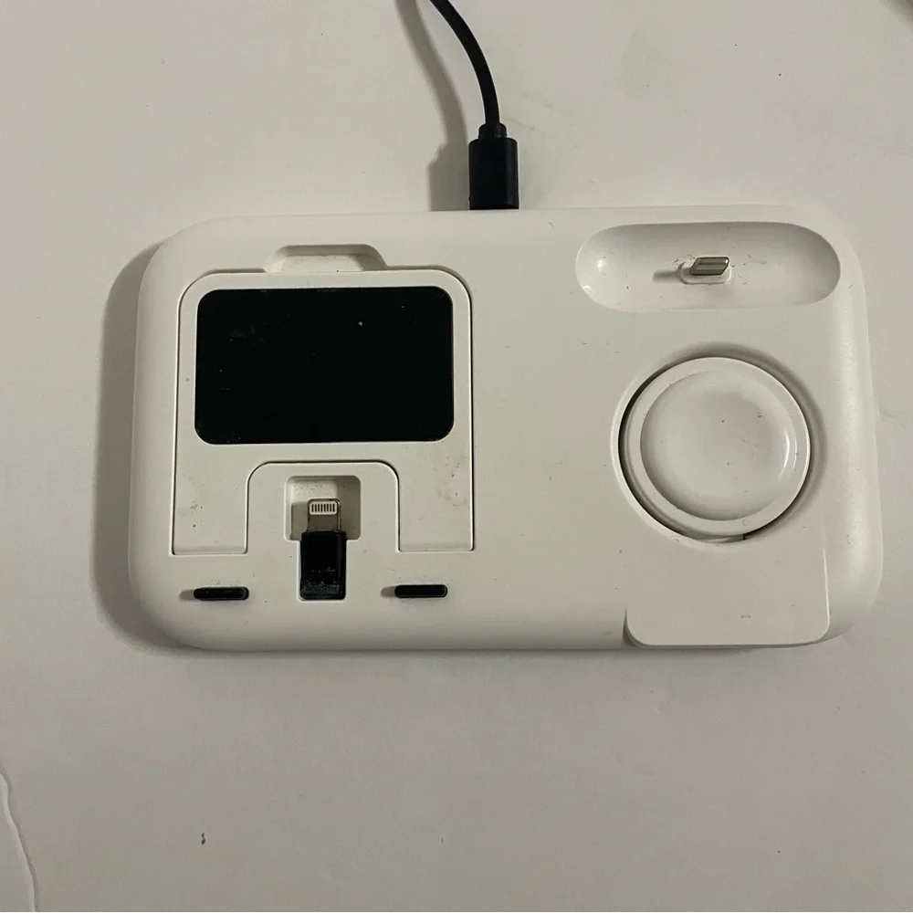 3 in 1 White Charging Station for Apple Devices with 12W Fast Charging
